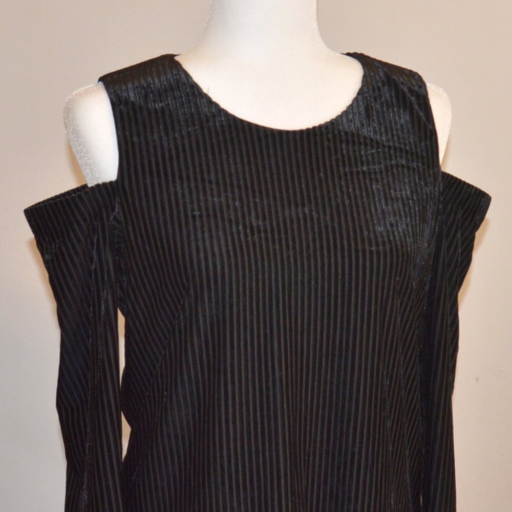 Calvin Klein Cold Shoulder Velvet Top - Picture 4 of 8